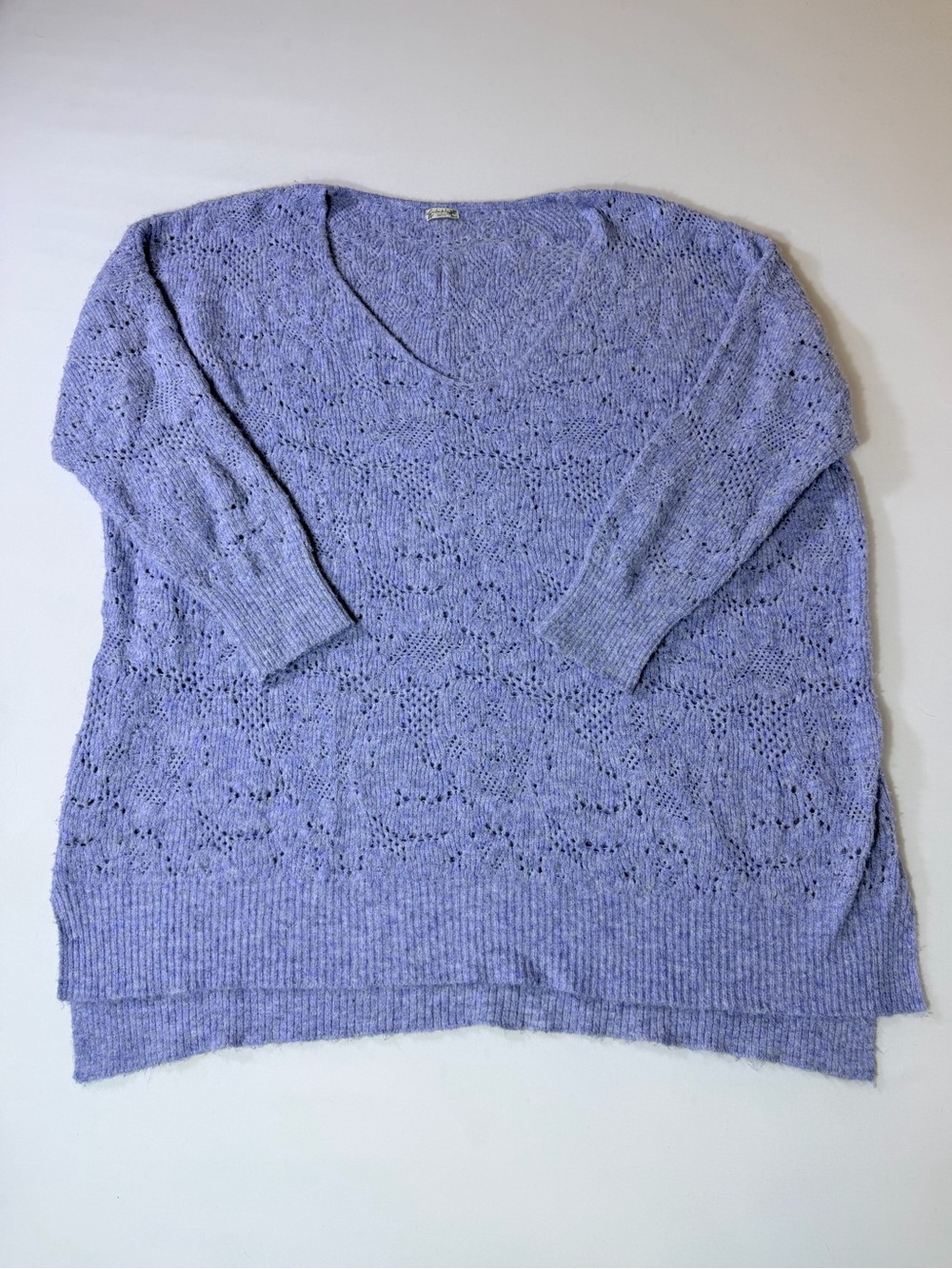 Free People Lavender V-Neck Open Knit Sweater Size Medium / Large